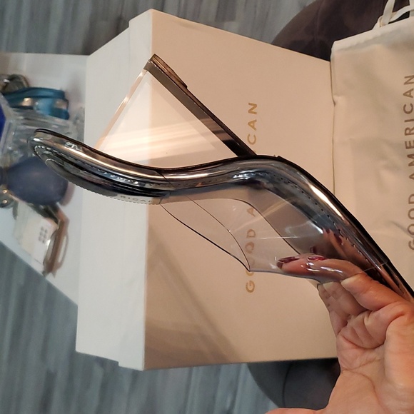 NWT GOOD AMERICAN SILVER MIRROR BLOCK HEELS - Picture 9 of 10